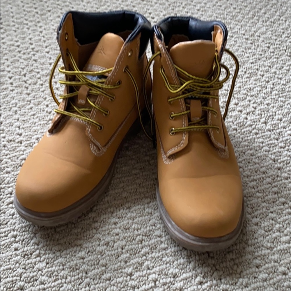 Boys timberland style boots